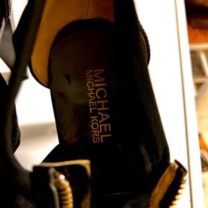Michael Kors heels size 9 US